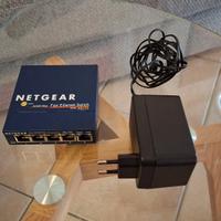 NETGEAR Switch Ethernet 5 Porte "FS105"!
