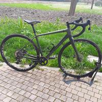 bicicletta Gravel Genesis