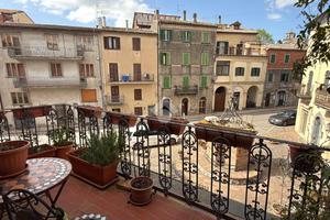 5 LOCALI A CASTEL VISCARDO