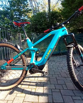 cube stereo Hybrid 625 L