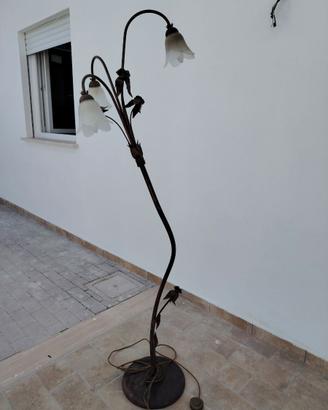 Lampada con piantana