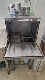 Lavastoviglia industiale