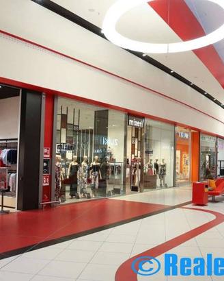 Immobile di 104 m² con 1 locale a Mesero