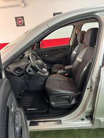 RENAULT X MOD NAVIGATORE PELLE CERCHIO 17 FULL OPT