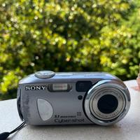 Sony Cyber-Shot DSC-P93A per pezzi di ricambio