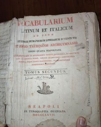 Vocabolario latino del 1827
