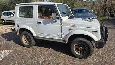 Suzuki Samurai iniezione 