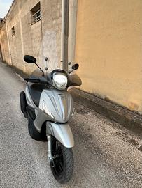 Beverly 350 sport