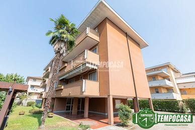 3 LOCALI CON BOX E CANTINA