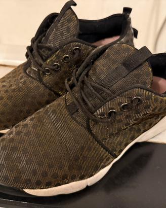 Scarpe da ginnastica