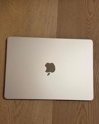 Macbook Air 13” - chip M3 - 2024