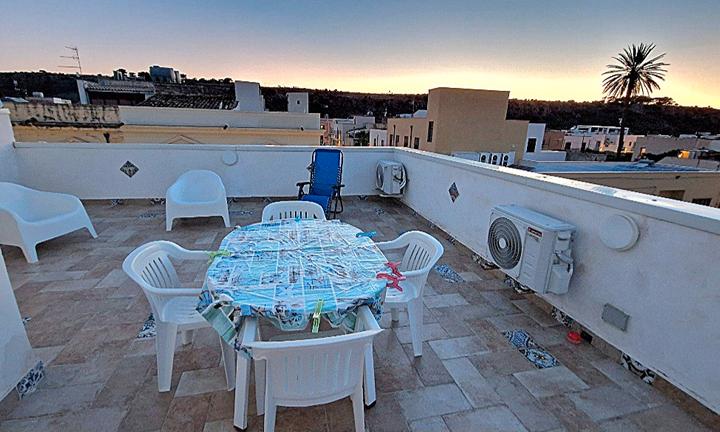 In pieno centro 400m dalla spiaggia 6/8