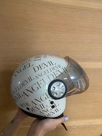 Casco integrale per moto con visiera