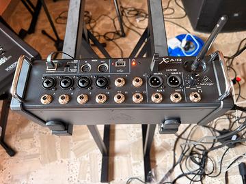 Behringer x air xr12