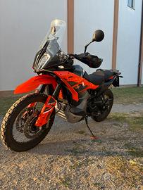 KTM 790 Adventure (01/2025)-7200km-tagliandata KTM