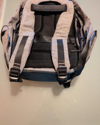 Zaino antifurto Bobby Hero XD design 