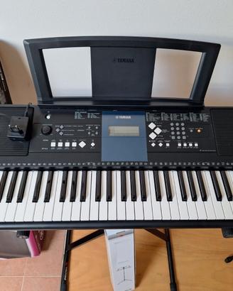 Tastiera Yamaha PSR-E333 + accessori