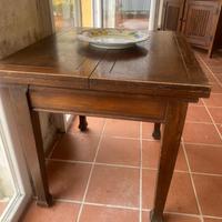 Splendido tavolo liberty in rovere
