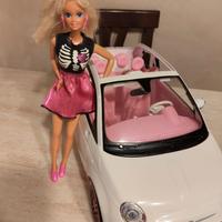 macchina 500 più Barbie 