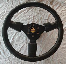 Volante Momo per Jeep CJ7