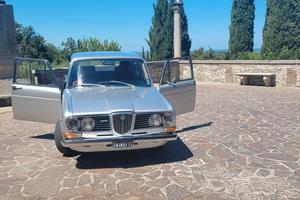 Lancia 2000 i.e. interni rossi