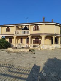 Villa bifamiliare