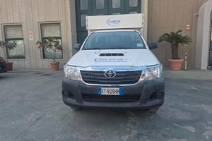 Toyota HILUX 2WD 2.4CC refrigerato -40° piastre 20