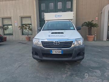 Toyota HILUX 2WD 2.4CC refrigerato -40° piastre 20