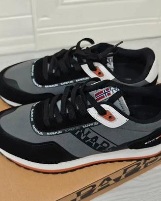 Scarpe sneakers Napapijiri nuove n.43 - mai usate