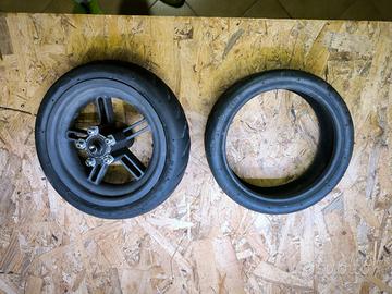 Coppia pneumatici monopattino Xiaomi