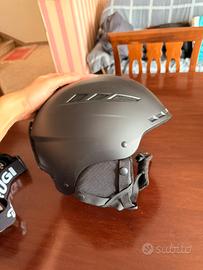 Casco L e occhiali da Sci brugi