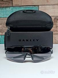 Oakley Radar EV Path occhiali da sole  nuovi 