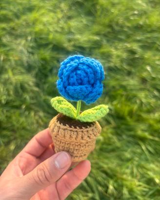 Rosa blu fatta a maglia