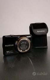 Fujifilm JV500 Nero 14MP CCD + custodia  