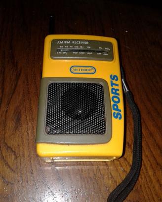 Radio am/fm vintage perfettamente funzionante