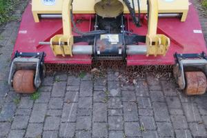 Rasaerba per interfile