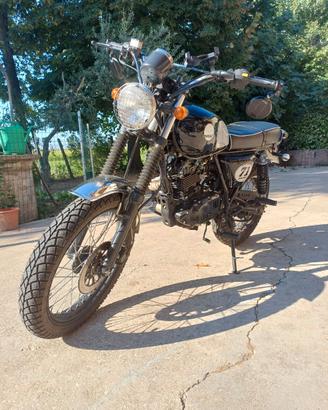 Moto Mash 125 Scrambler