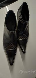stivaletto nero in  vero cuoio nera 39