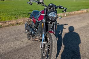 Benelli leoncino 500 Trail (scarico Arrow e borse)