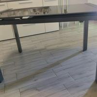 Tavolo come nuovo