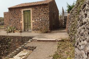 Casa con terreno gravina di catania