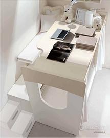 Letto a soppalco con scrivania