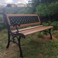 Panchine in ghisa e legno di castagno, restaurate