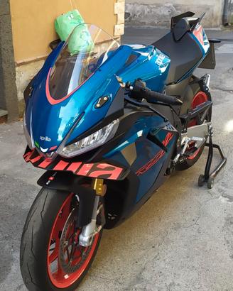 Aprilia Rsv4