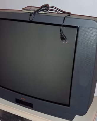 TV a colori Mivar a tubo catodico 28"