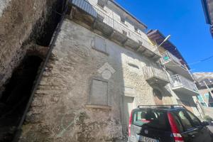 PALAZZO A PONTE DI LEGNO