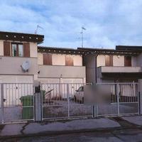 Villa a schiera a Commessaggio (MN)