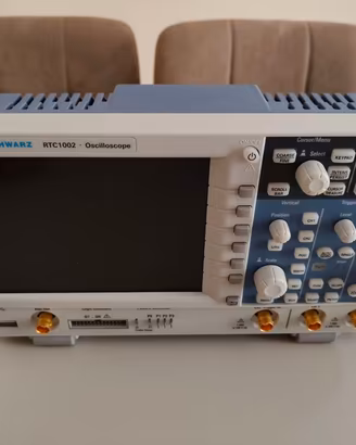 Oscilloscopio Rohde & Schwarz RTC1002 300MHz MSO
