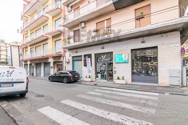 Locale Commerciale - Acireale
