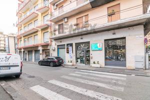 Locale Commerciale - Acireale